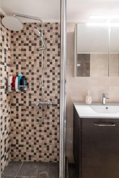 Comfy Flat Near Edem Beach By Atheniankeys Exterior foto